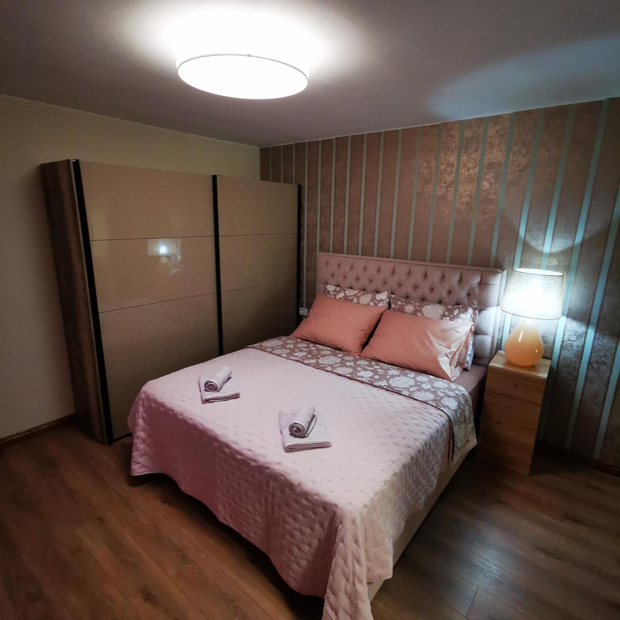 Casa Blanca Apartment Umag Exterior photo