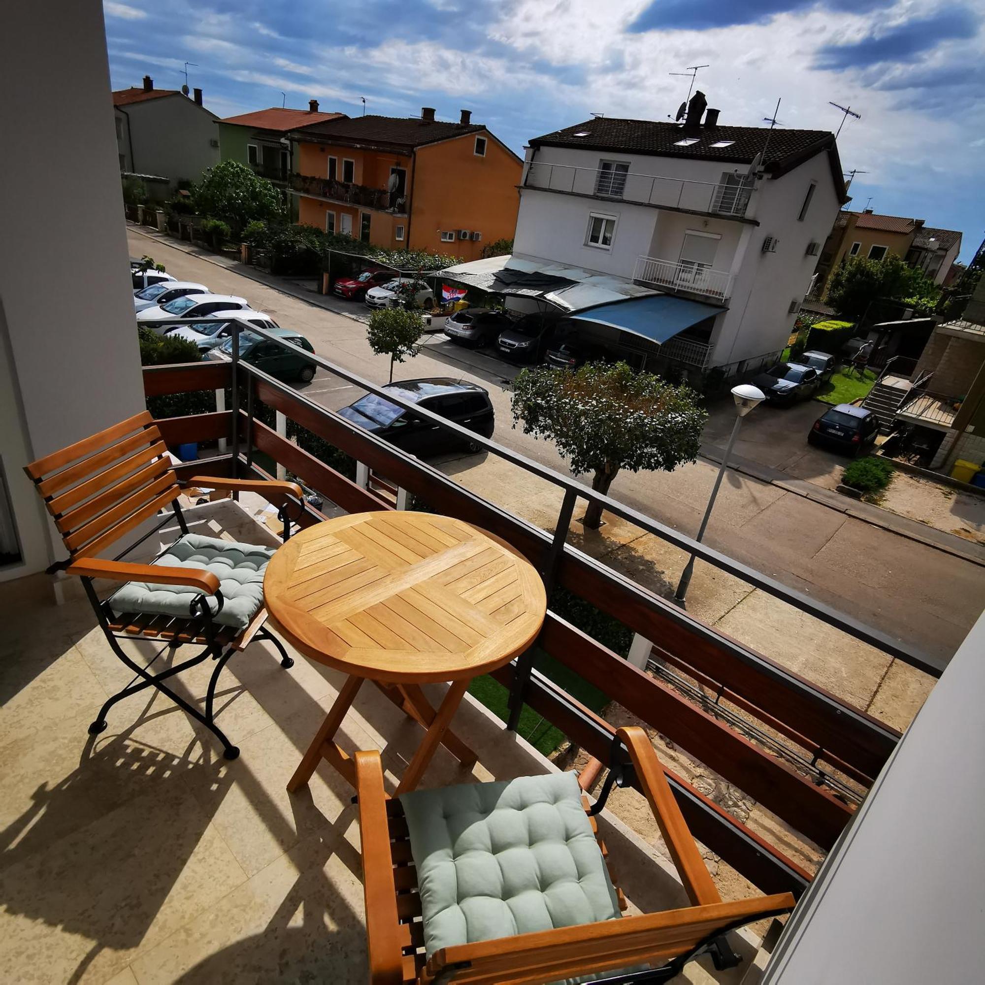 Casa Blanca Apartment Umag Exterior photo